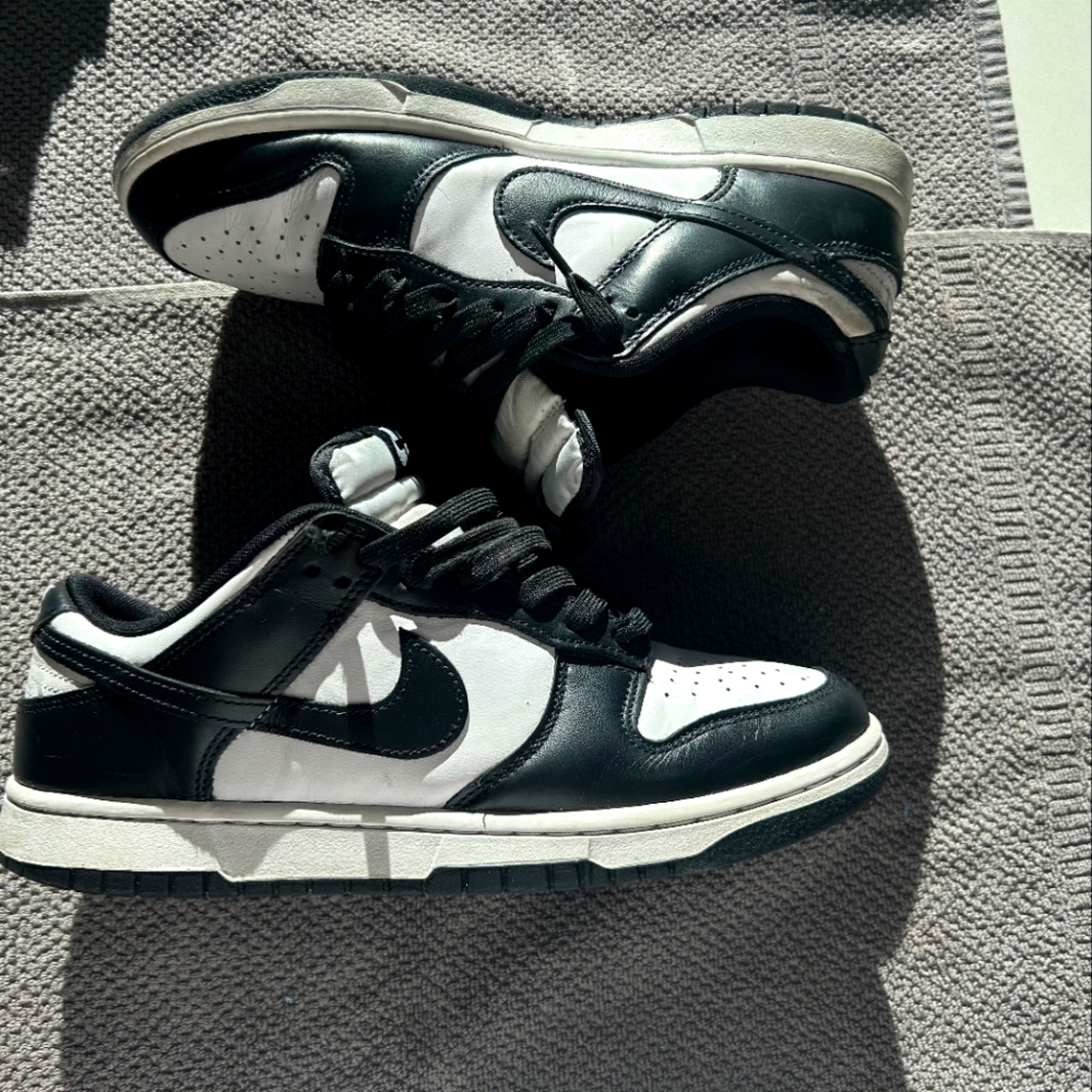 Panda dunks size 8.5 mens